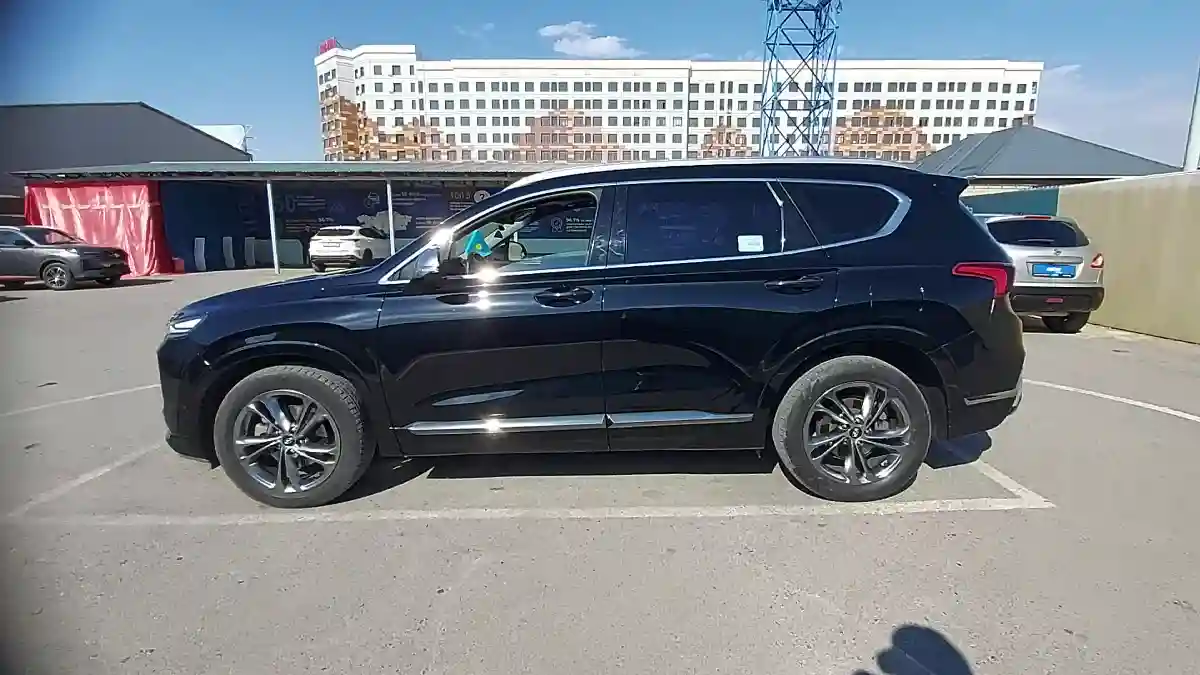Hyundai Santa Fe 2019 года за 15 500 000 тг. в Шымкент