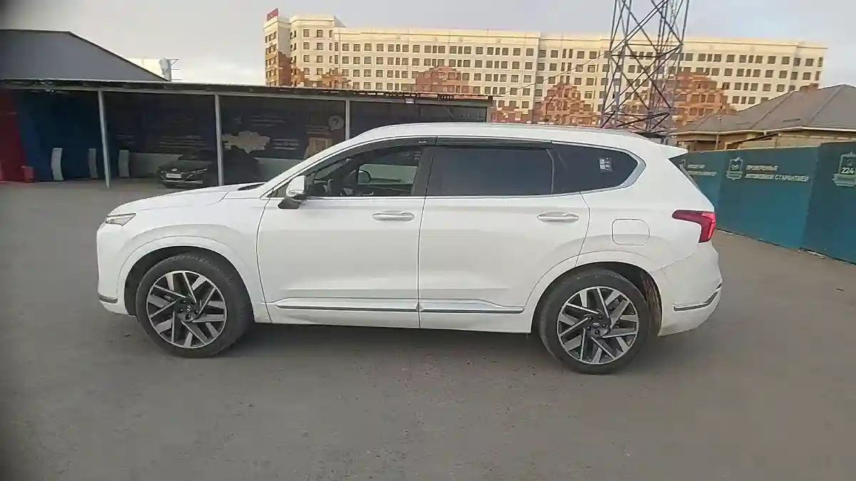 Hyundai Santa Fe 2021 года за 16 000 000 тг. в Шымкент