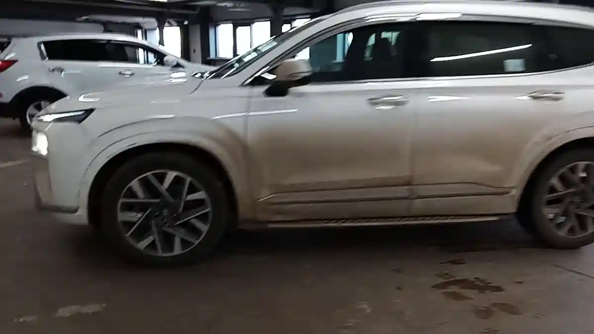 Hyundai Santa Fe 2021 года за 15 000 000 тг. в Астана