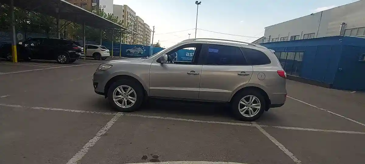Hyundai Santa Fe 2011 года за 7 500 000 тг. в Алматы