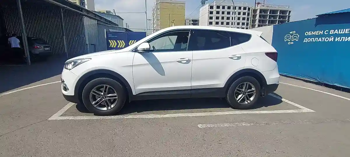 Купить Hyundai Santa Fe 2015 года в Алматы, цена 11000000 тенге. Продажа Hyundai Santa Fe в Алматы - Aster.kz. №c880178 Hyundai Santa Fe 2015 года за 11 000 000 тг. в Алматы
