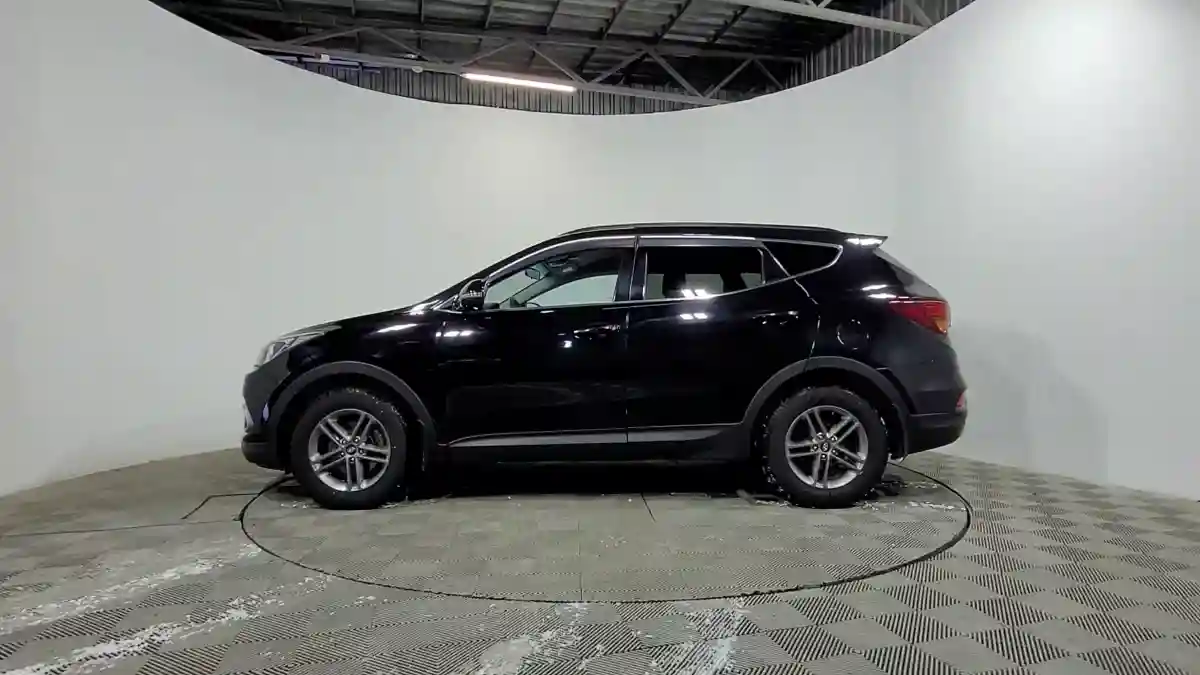 Hyundai Santa Fe 2016 года за 9 990 000 тг. в Алматы