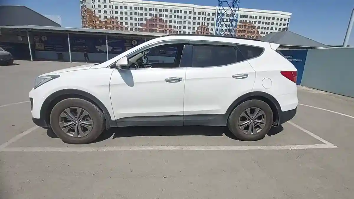 Hyundai Santa Fe 2016 года за 9 800 000 тг. в Шымкент