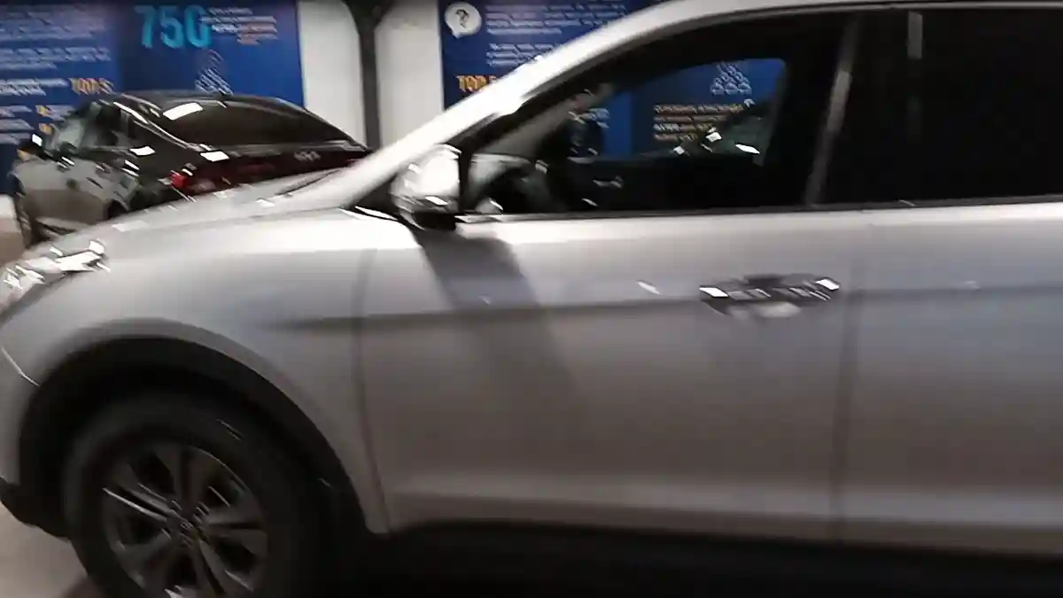 Hyundai Santa Fe 2016 года за 9 000 000 тг. в Астана