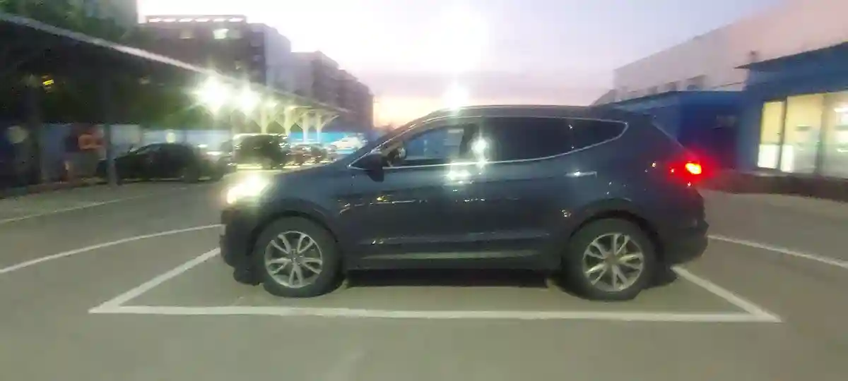 Hyundai Santa Fe 2013 года за 9 000 000 тг. в Алматы