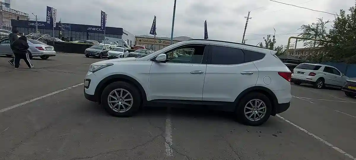 Hyundai Santa Fe 2013 года за 9 400 000 тг. в Алматы