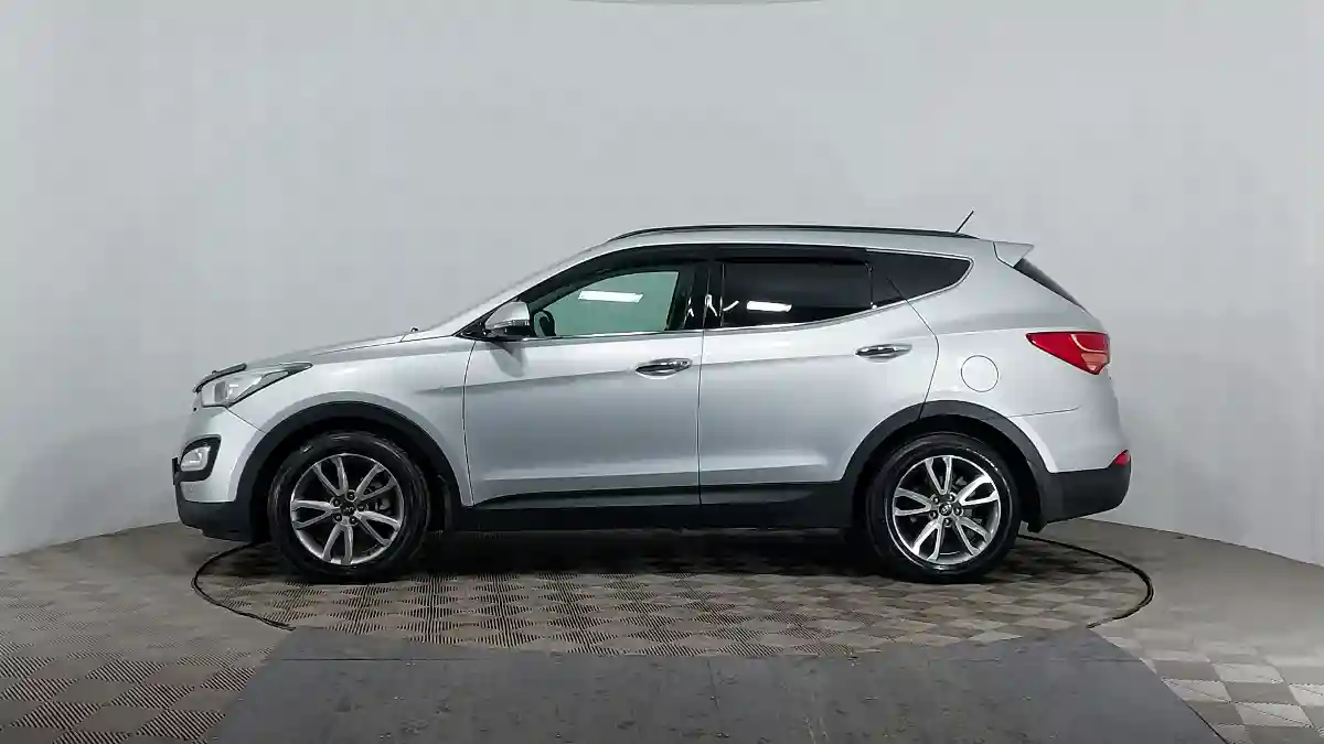 Hyundai Santa Fe 2014 года за 9 200 000 тг. в Астана