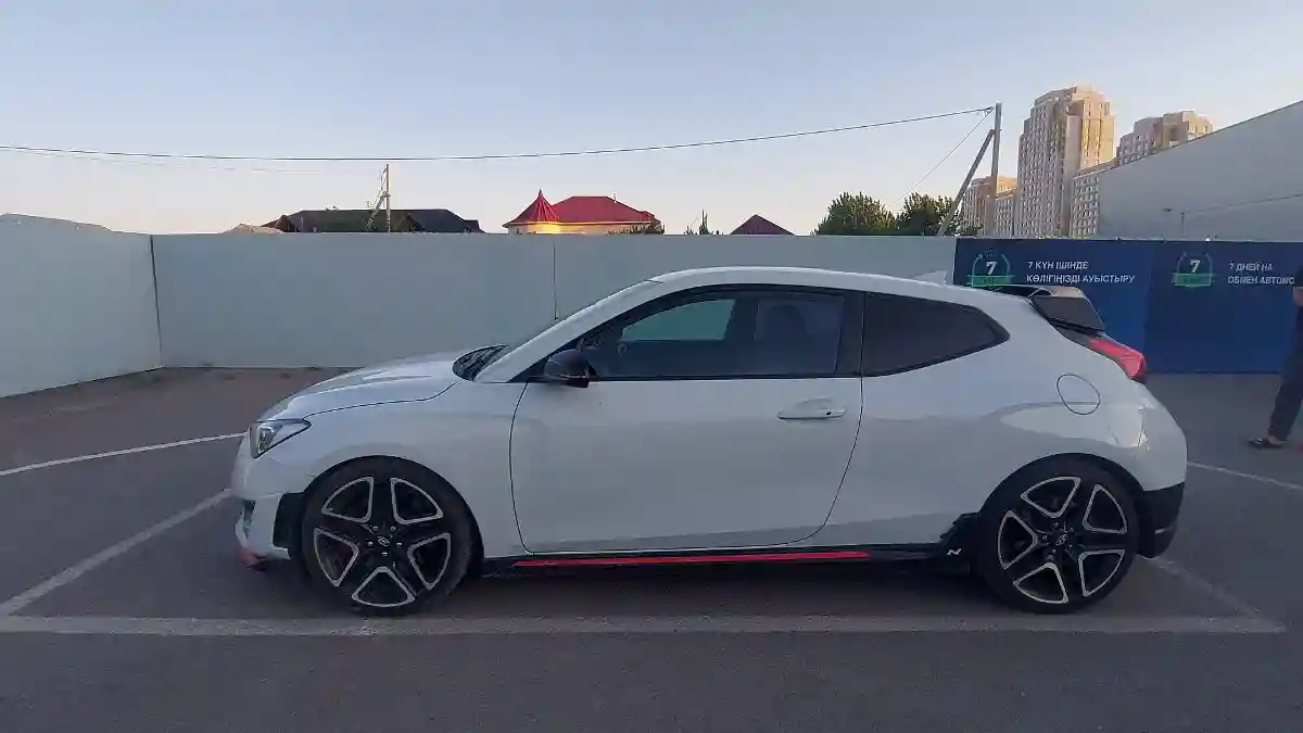 Hyundai Veloster 2019 года за 9 000 000 тг. в Шымкент