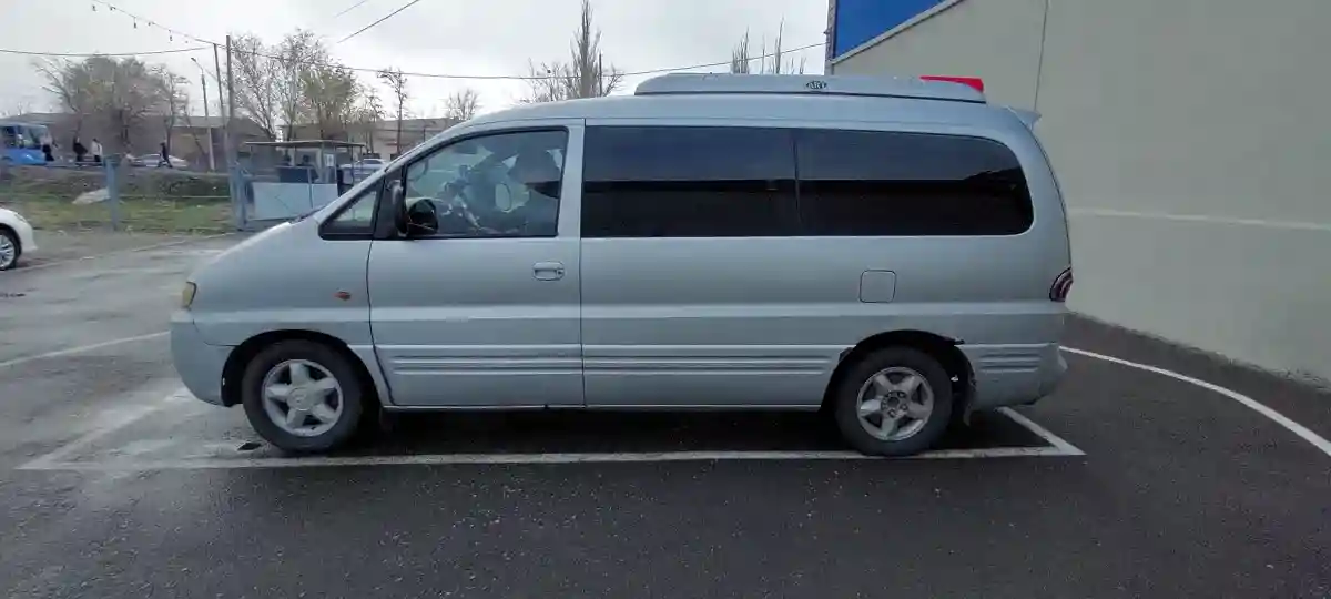 Hyundai Starex 2002 года за 2 500 000 тг. в Тараз
