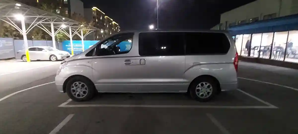 Hyundai Starex 2009 года за 8 500 000 тг. в Алматы