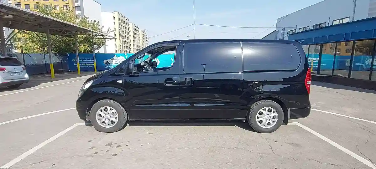 Hyundai Grand Starex 2015 года за 11 000 000 тг. в Алматы