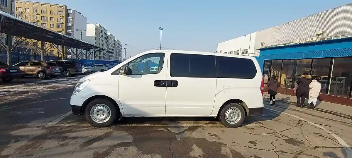 Hyundai H-1 2013 года за 10 000 000 тг. в Алматы