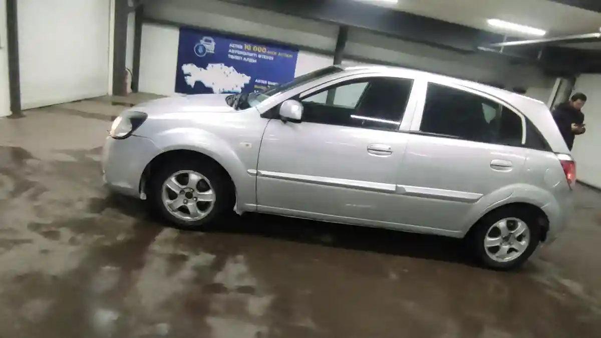 Kia Rio 2010 года за 3 500 000 тг. в Астана
