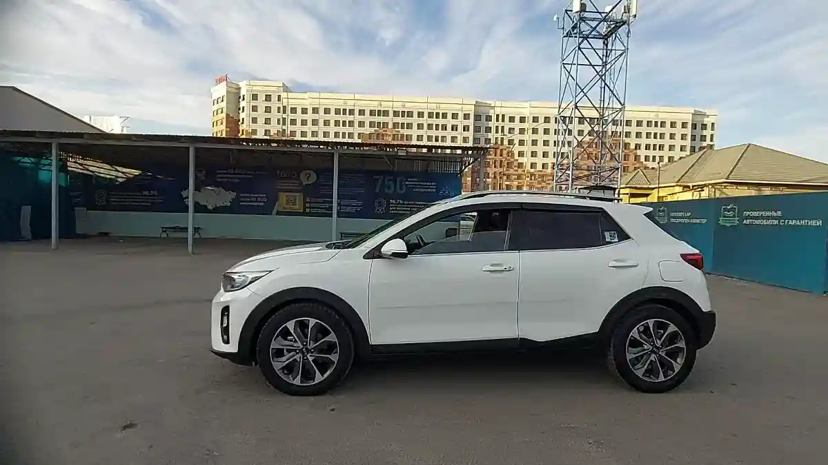 Kia Stonic 2018 года за 7 500 000 тг. в Шымкент