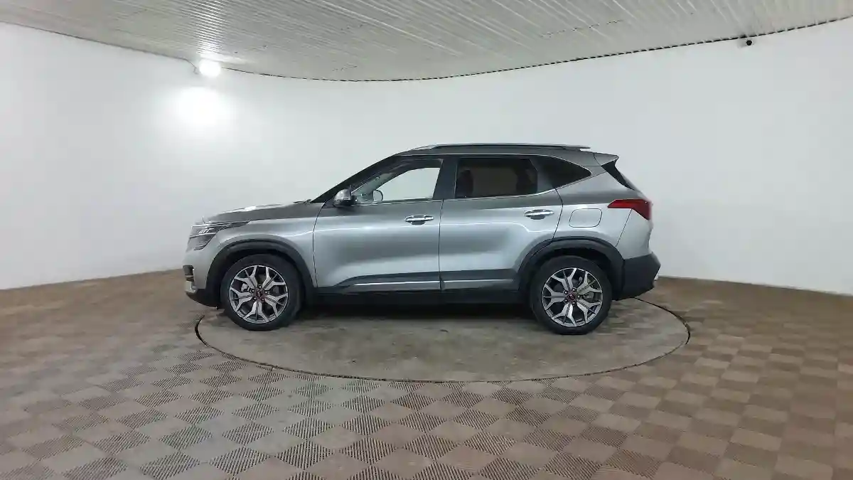 Kia Seltos 2020 года за 8 190 000 тг. в Шымкент