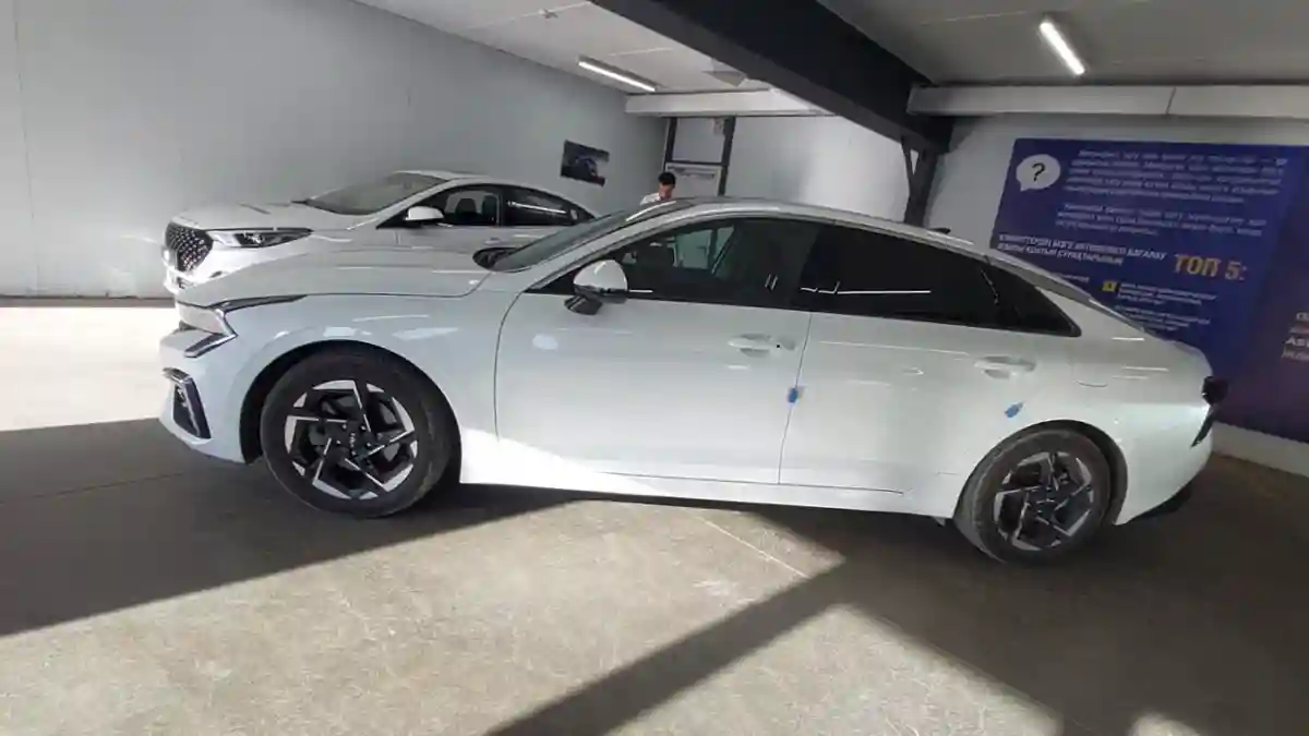 Kia K5 2023 года за 16 500 000 тг. в Астана