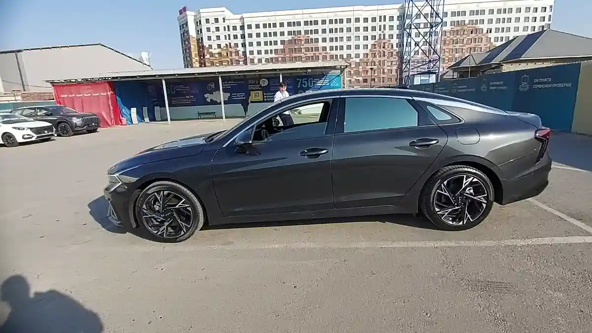 Kia K5 2023 года за 13 000 000 тг. в Шымкент