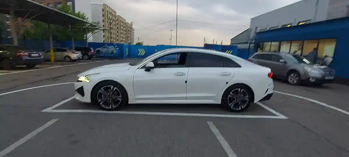 Kia K5 2020 года за 12 000 000 тг. в Алматы