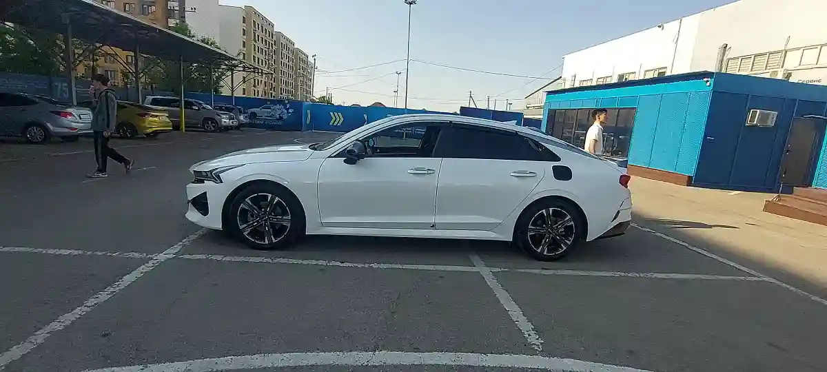 Kia K5 2021 года за 13 000 000 тг. в Алматы