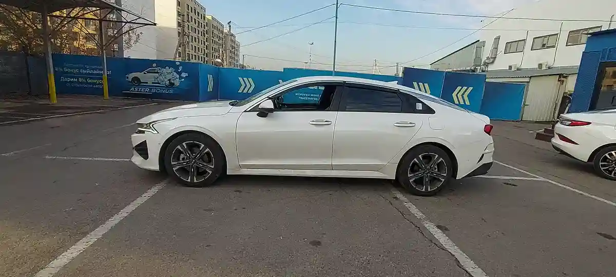 Kia K5 2021 года за 13 590 000 тг. в Алматы