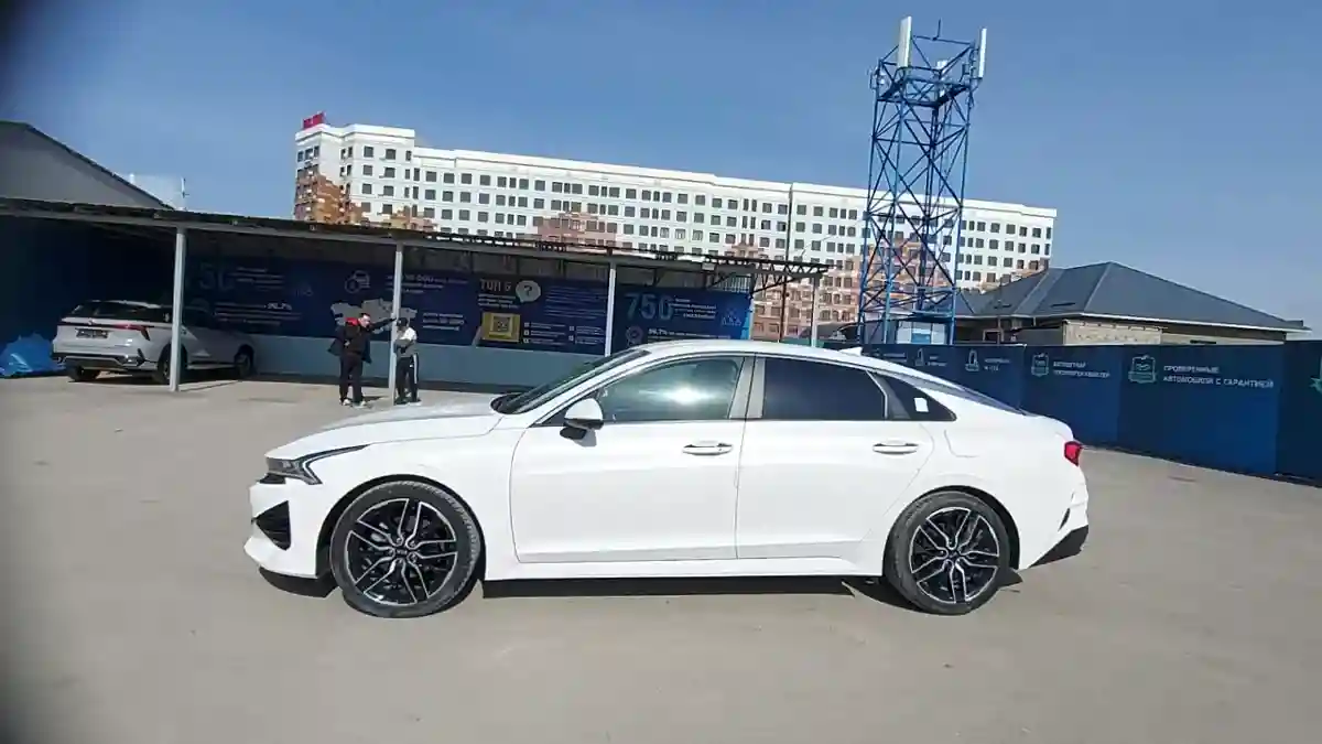 Kia K5 2021 года за 14 000 000 тг. в Шымкент