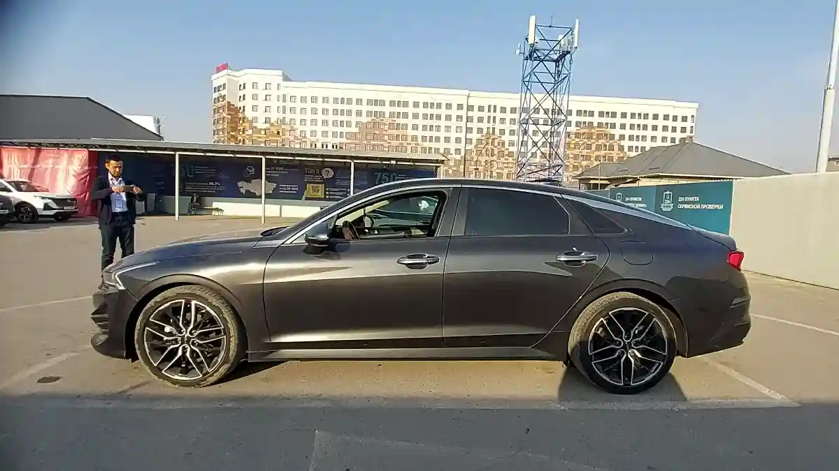 Kia K5 2022 года за 12 000 000 тг. в Шымкент