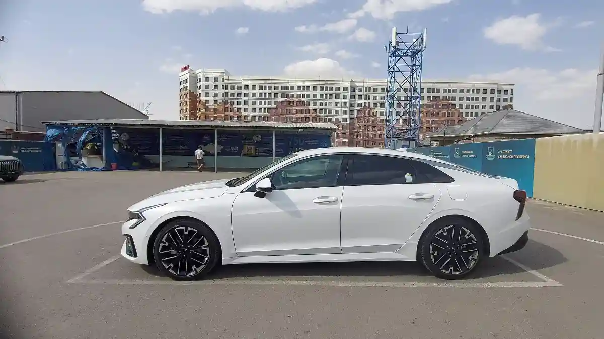 Kia K5 2024 года за 19 000 000 тг. в Шымкент
