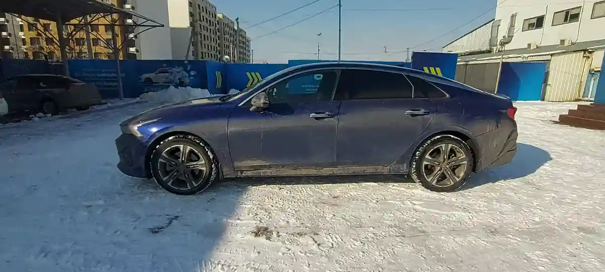 Kia K5 2021 года за 13 800 000 тг. в Алматы