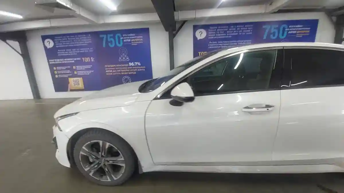 Kia K5 2022 года за 14 000 000 тг. в Астана