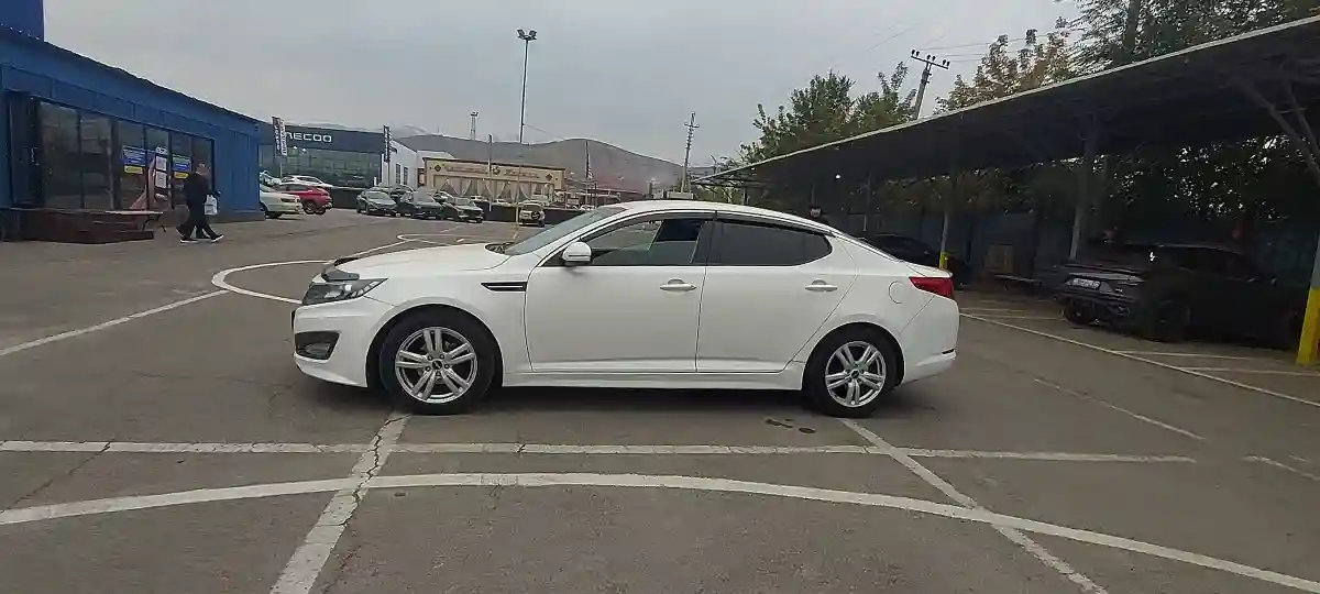 Kia K5 2010 года за 5 750 000 тг. в Алматы
