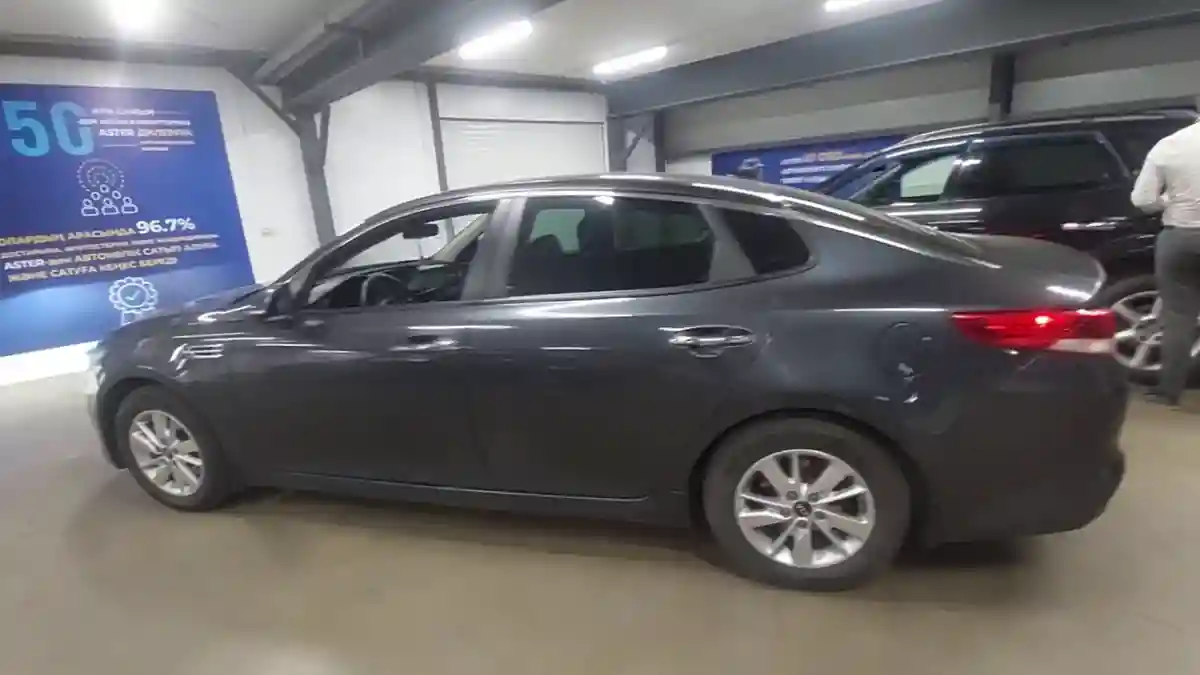 Kia Optima 2017 года за 8 000 000 тг. в Астана