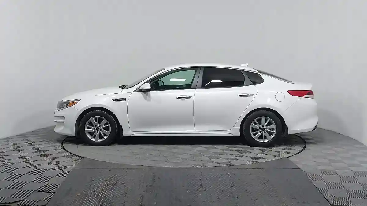 Kia Optima 2017 года за 7 500 000 тг. в Астана