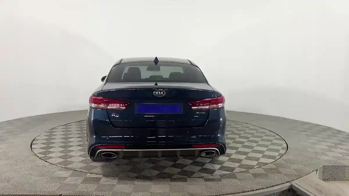 Kia K5 2016 года за 7 990 000 тг. в Караганда
