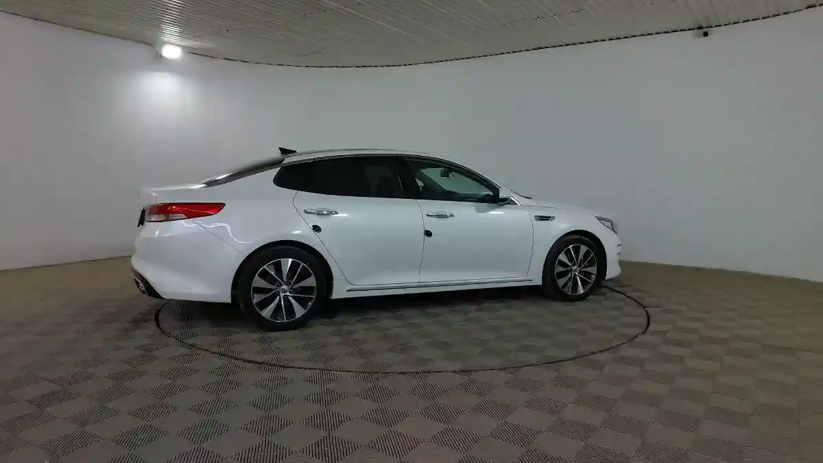 Kia K5 2015 года за 10 490 000 тг. в Шымкент