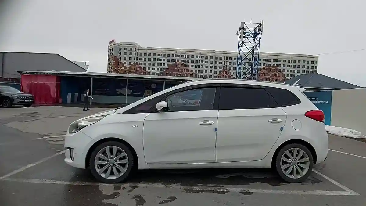 Kia Carens 2015 года за 7 600 000 тг. в Шымкент