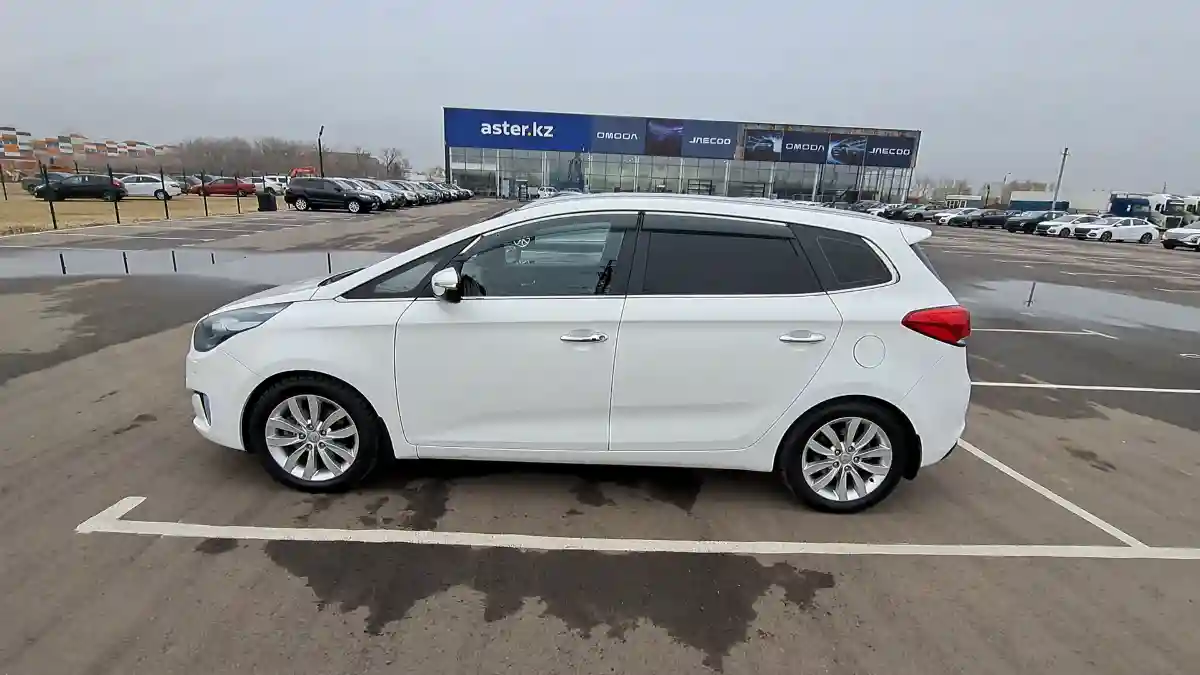 Kia Carens 2014 года за 7 700 000 тг. в Экибастуз