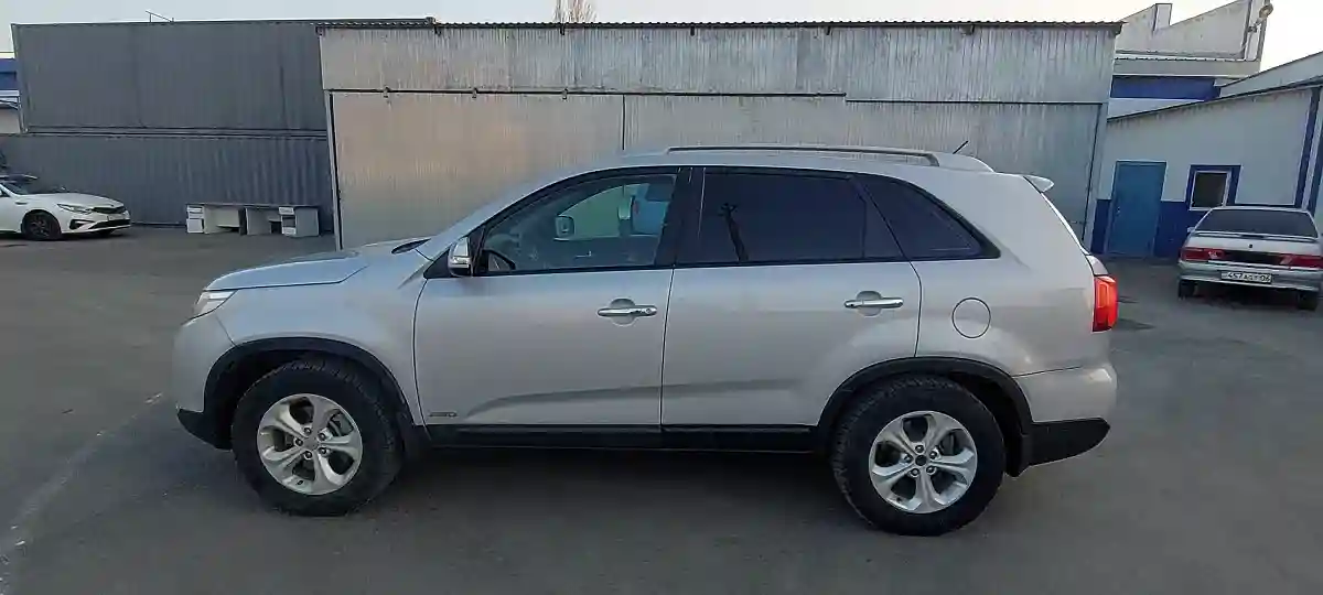 Kia Sorento 2013 года за 7 800 000 тг. в Атырау
