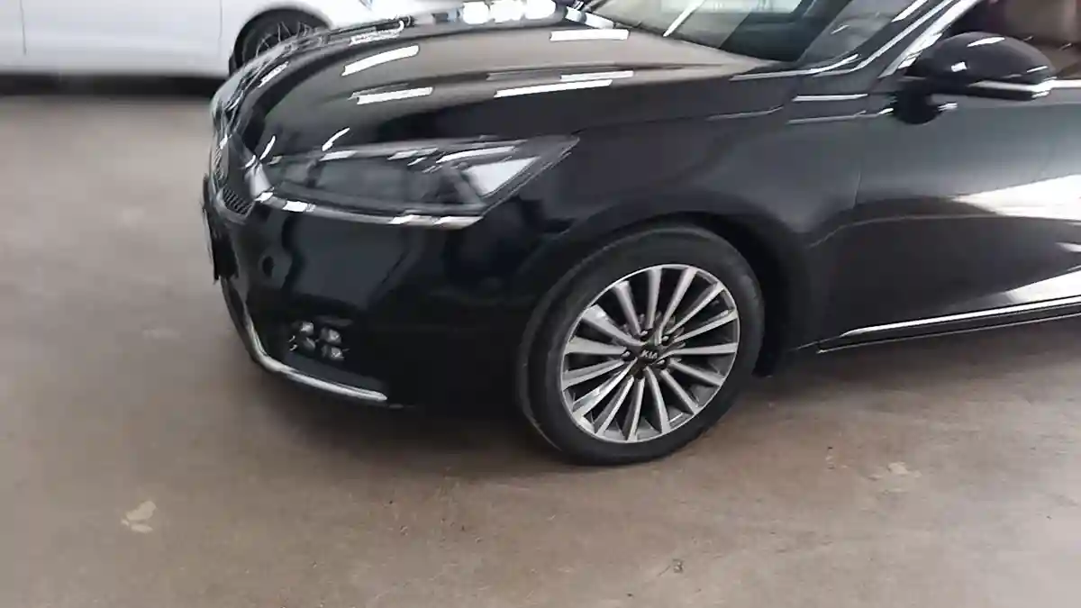 Kia K7 2016 года за 12 000 000 тг. в Астана