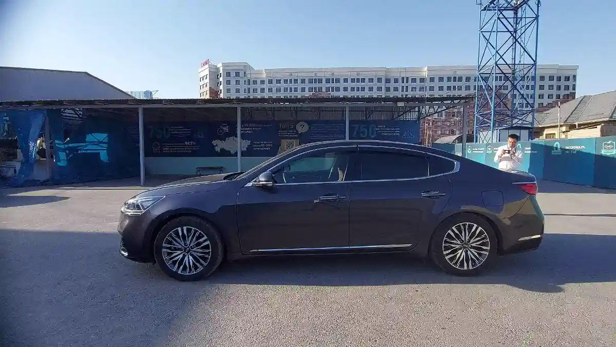Kia K7 2018 года за 9 500 000 тг. в Шымкент