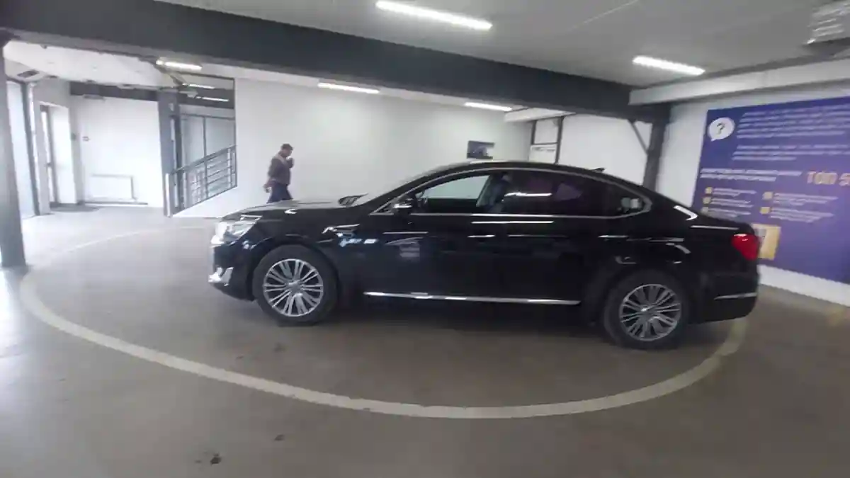 Kia K7 2015 года за 8 200 000 тг. в Астана