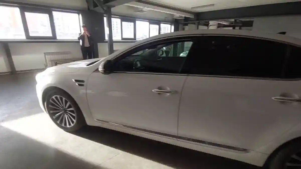 Kia K7 2015 года за 9 500 000 тг. в Астана