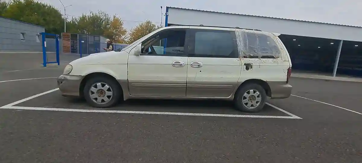 Kia Carnival 2002 года за 849 000 тг. в Шымкент