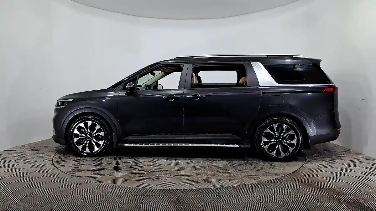 Kia Carnival 2021 года за 18 490 000 тг. в Астана