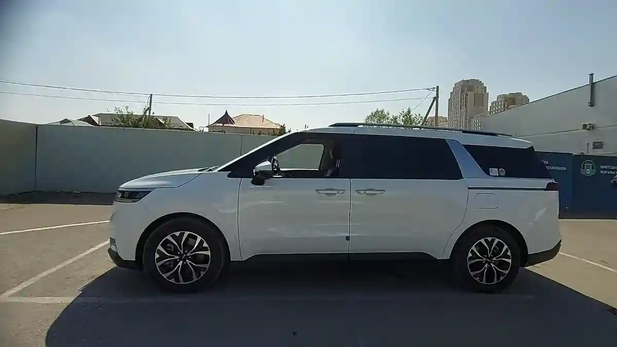 Kia Carnival 2022 года за 20 000 000 тг. в Шымкент