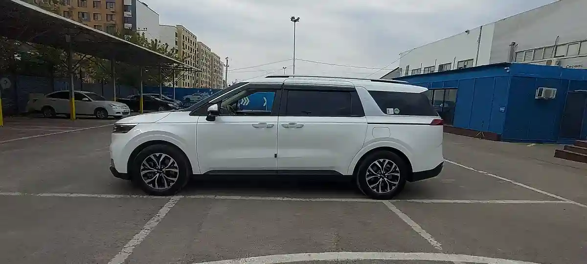 Kia Carnival 2023 года за 22 000 000 тг. в Алматы