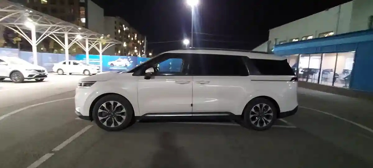 Kia Carnival 2021 года за 24 000 000 тг. в Алматы