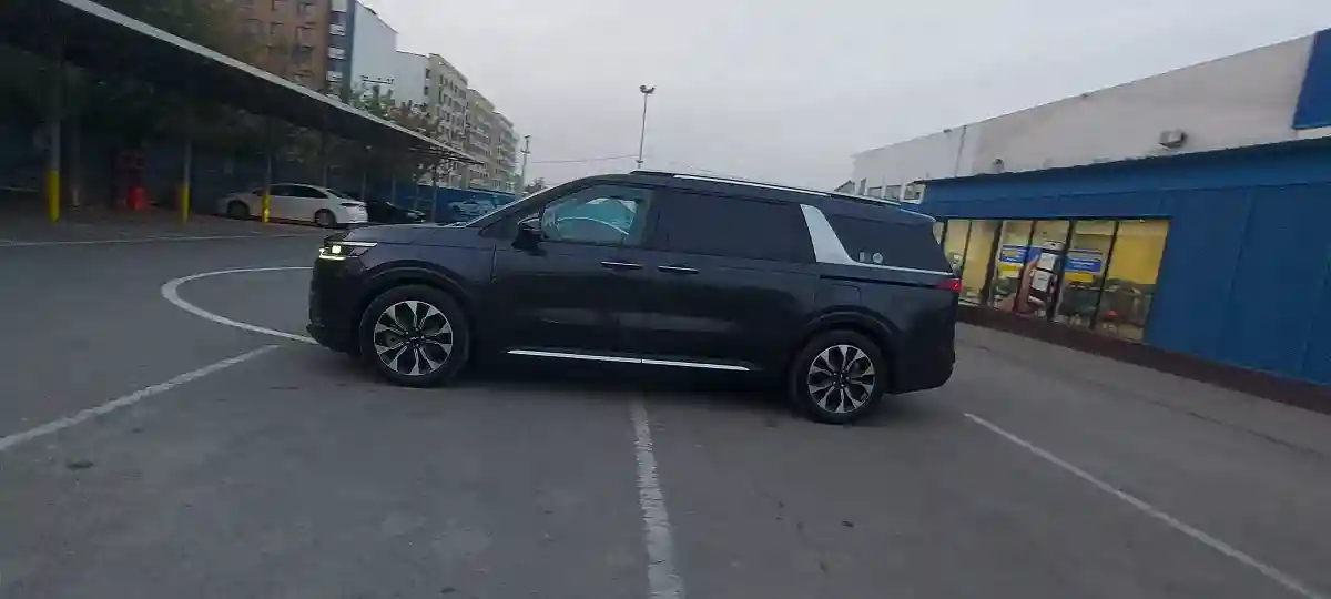Kia Carnival 2022 года за 18 500 000 тг. в Алматы