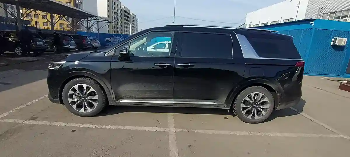 Kia Carnival 2022 года за 22 000 000 тг. в Алматы