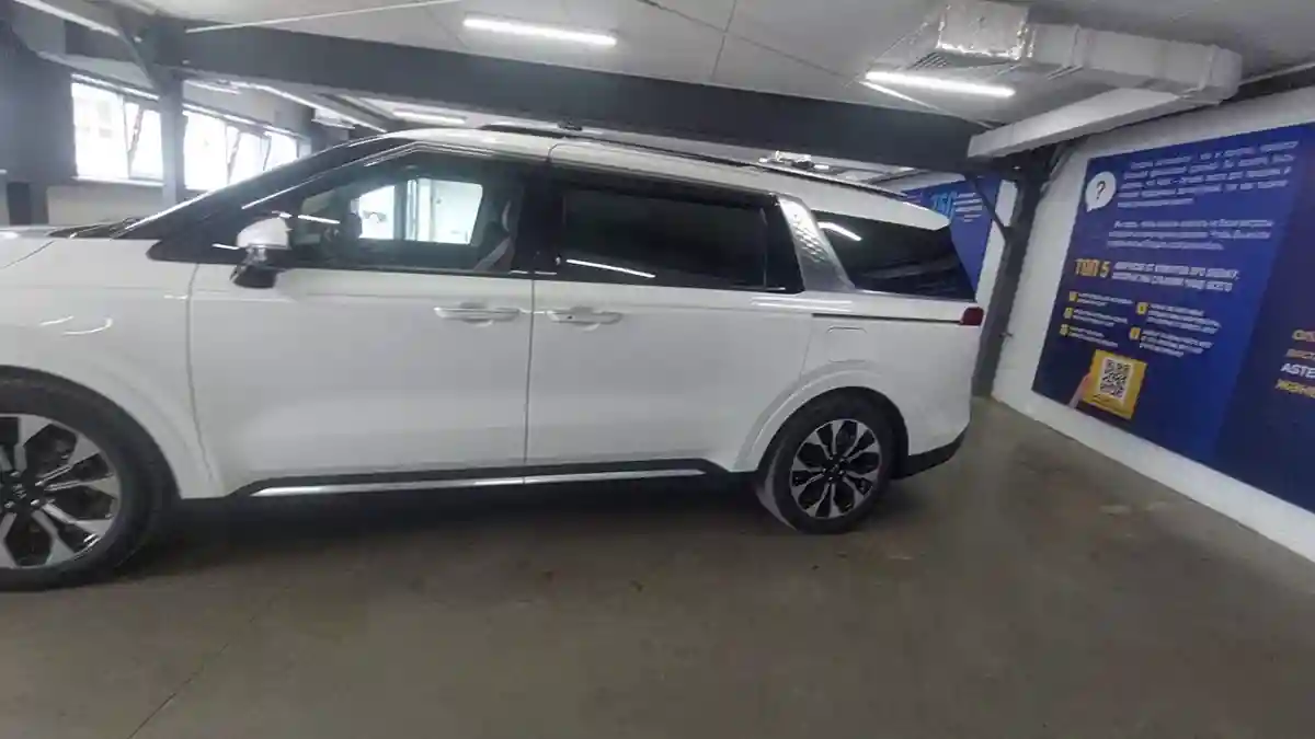 Kia Carnival 2021 года за 20 000 000 тг. в Астана