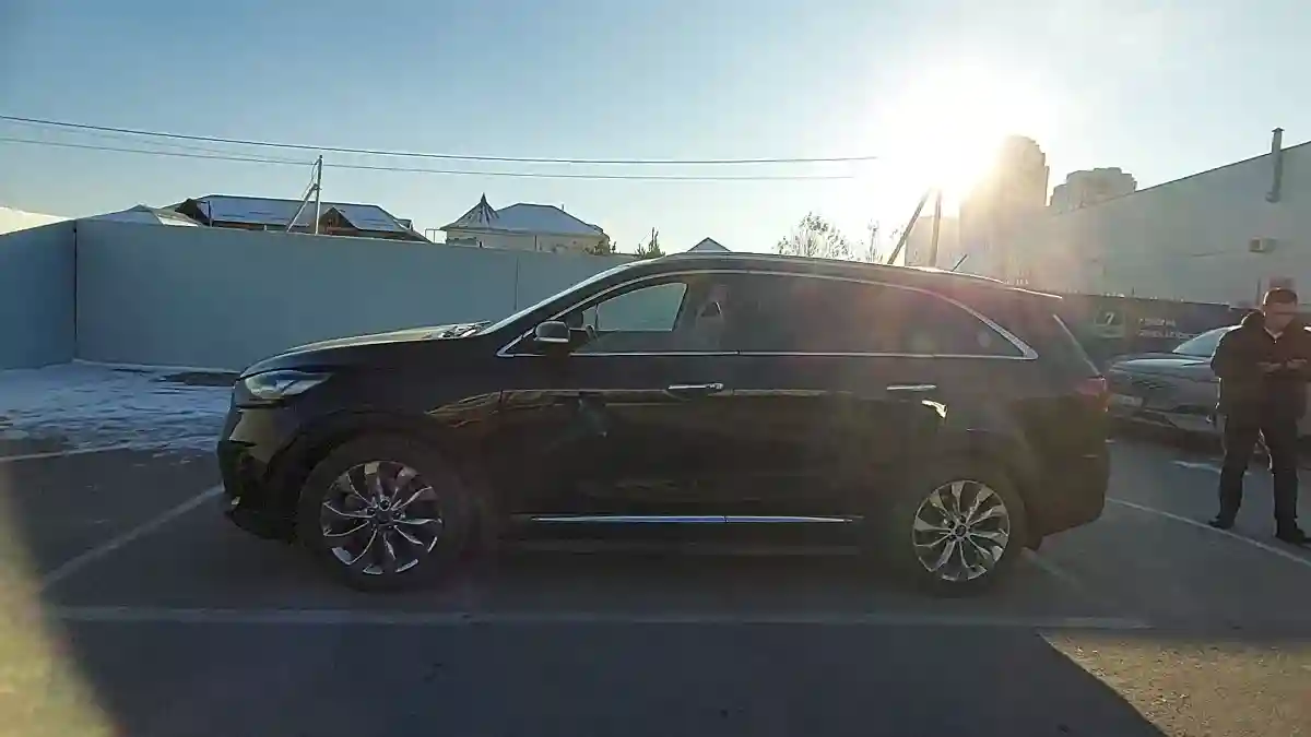 Kia Sorento 2018 года за 9 500 000 тг. в Шымкент